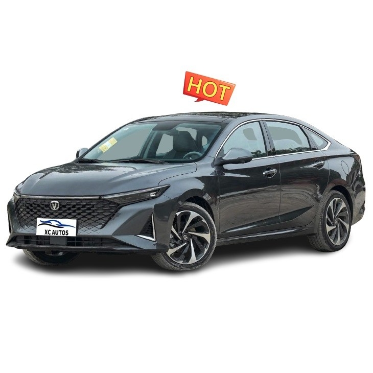 2023 Turbo 5 asientos Changan Yida Limousine ODM Sport Automático en buen estado ESC incluido